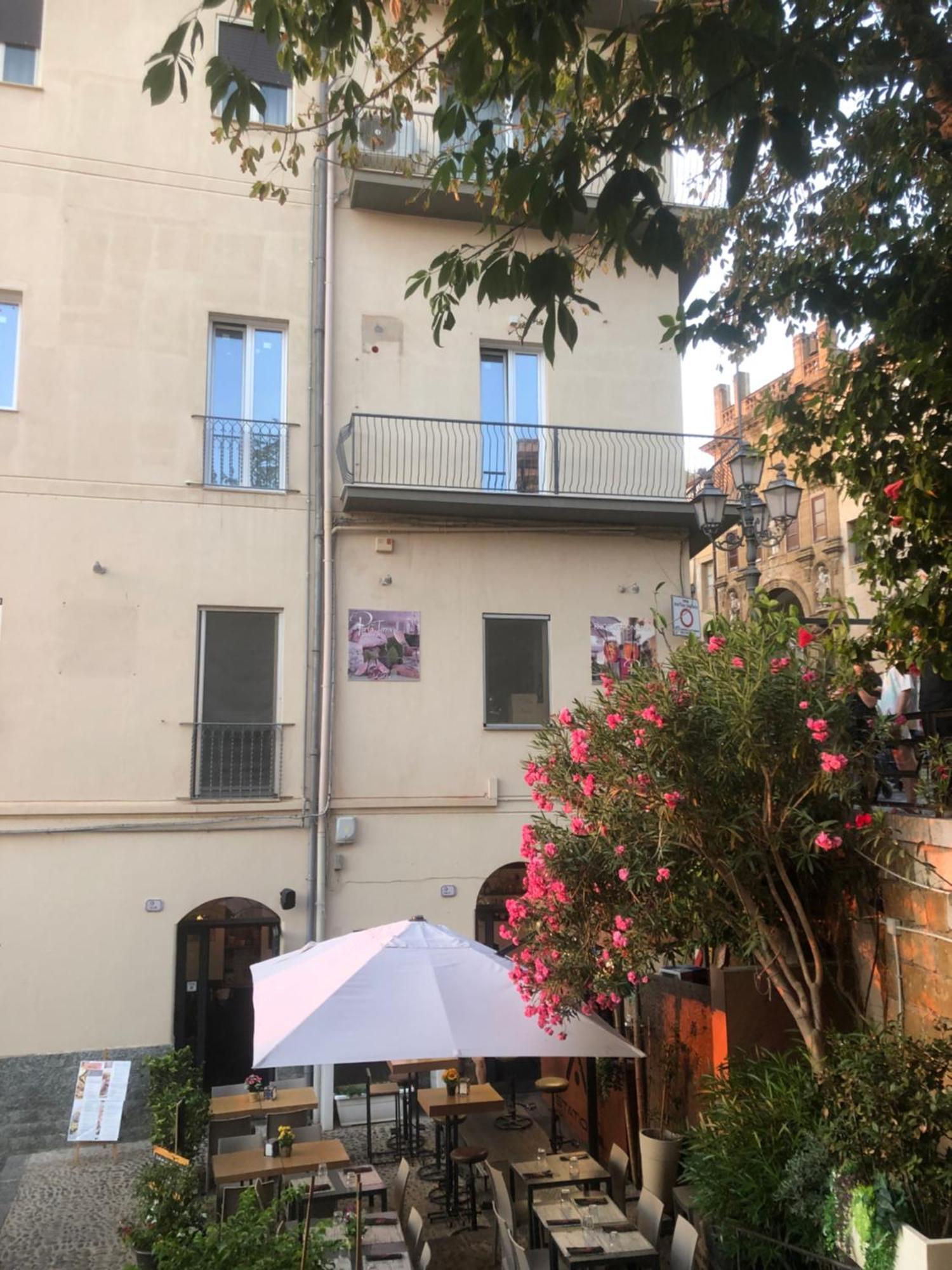 Villa Di Giorgi Apartments Center Cefalù Dış mekan fotoğraf